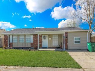 664 Taylorbrook Dr, Gretna, LA 70056