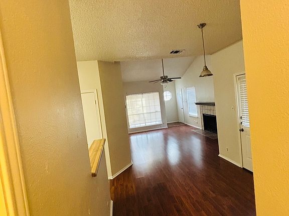 5th image of 3415 Ridge Smoke