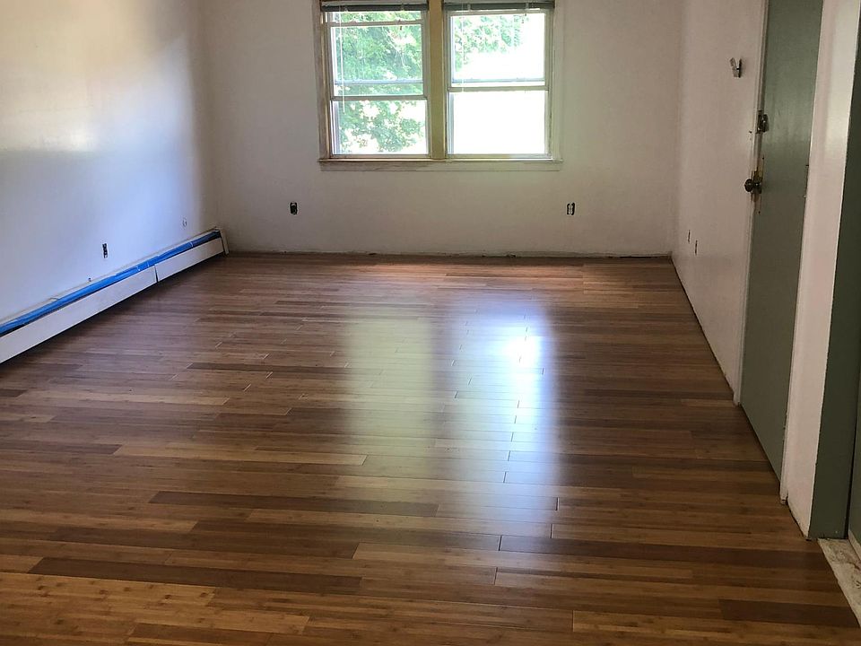 2nd image of 138 Tyngsboro Rd APT 5