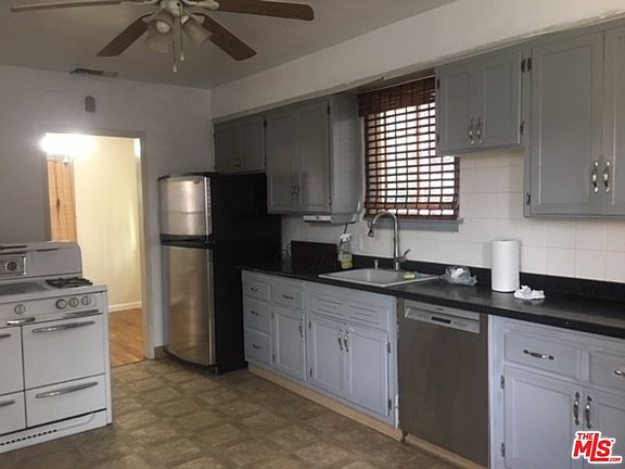 4th image of 17223 Wilkie Ave