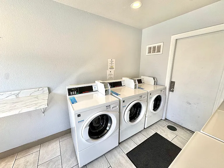 Ayana Apartments — Photo 47