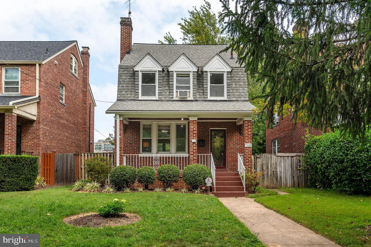 1325 Hamilton St NW photo 1