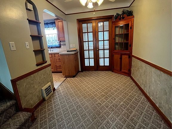 5th image of 13009 Darlington Ave
