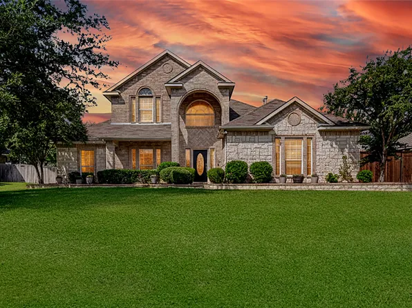 516 Winterwood Dr, Kennedale, TX 76060