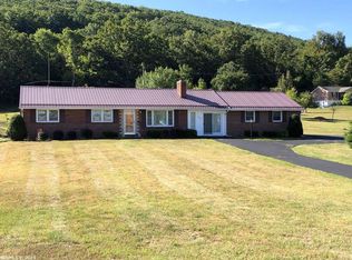 550 W Rock Rd, Radford, VA 24141
