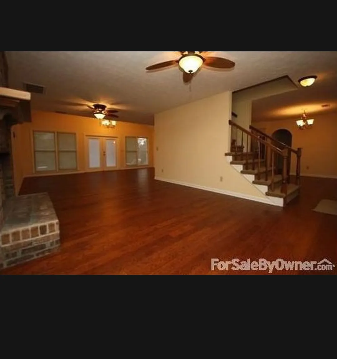 4 bed, 2460 sqft, $2,000 — Photo 3