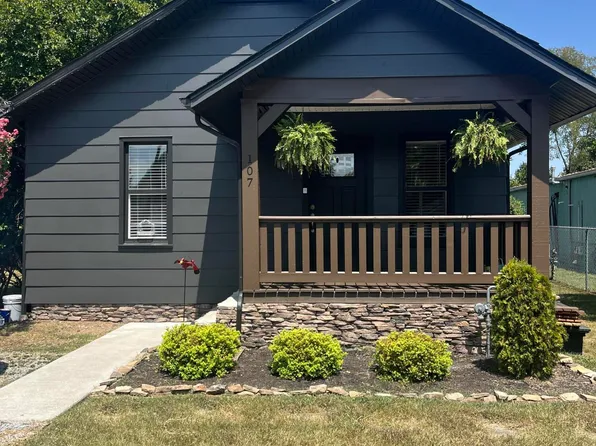 107 W Newberry St, Chattanooga, TN 37415