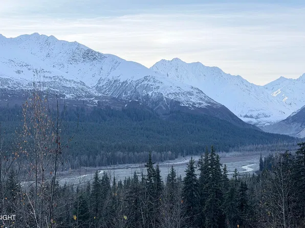 39500 Heiner Rd, Haines, AK 99827