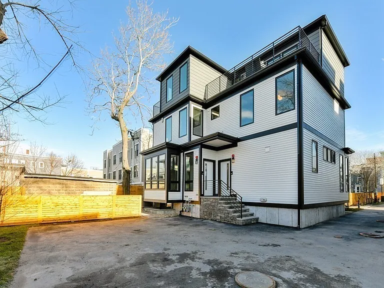 227 Prospect St #1 — Photo 18