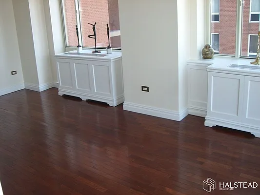 Rented by Halstead Real Estate | media 14
