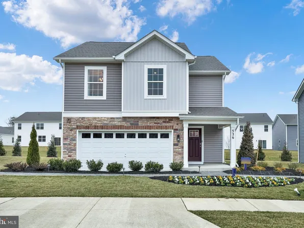 321 Long Branch Ln, La Plata, MD 20646