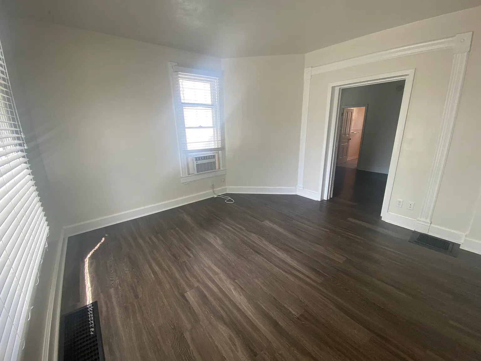 222 E Fairchild St. — Photo 4