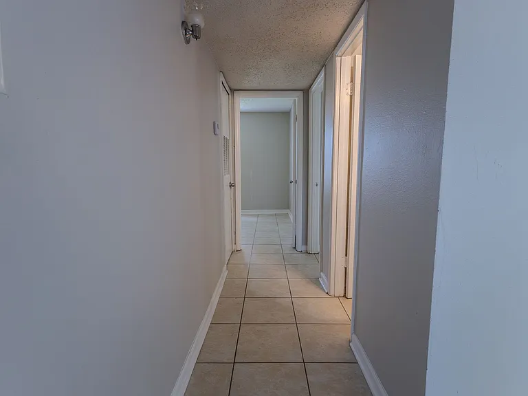 Concord Condominums — Photo 7