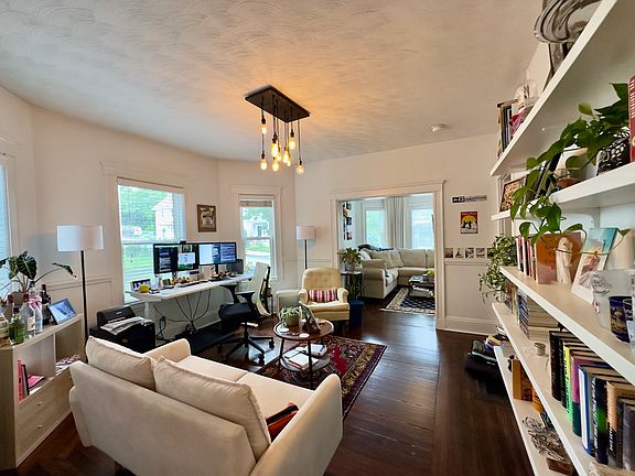 4th image of 85 Winthrop St