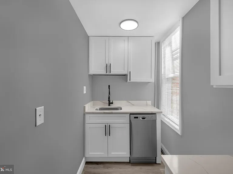 1725 Hollins St #3 — Photo 8