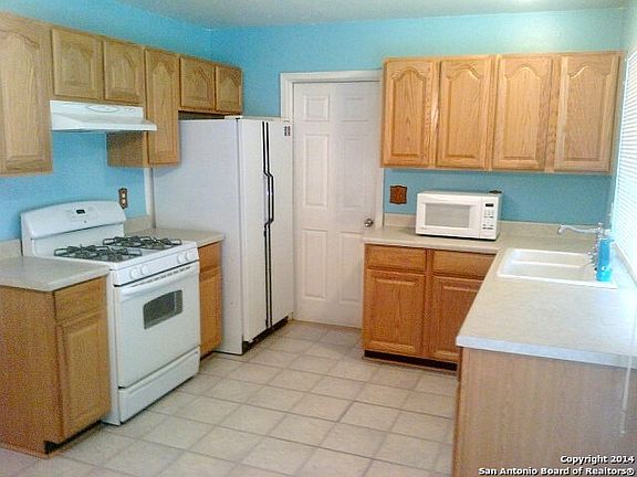 3rd image of 6627 Spring Brook Dr