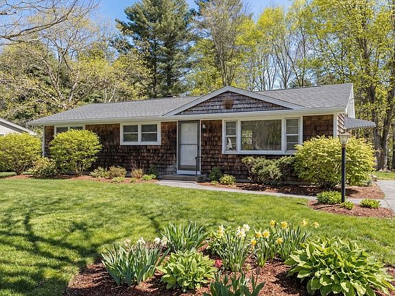 2nd image of 41 Scadding St