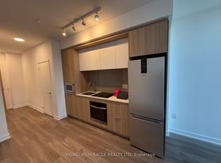 395 Square One Dr #607, Mississauga, ON L5B 0E2