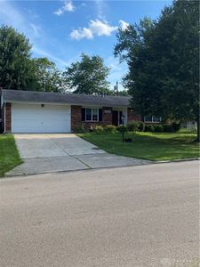 2276 Andrew Rd, Dayton, OH, 45440