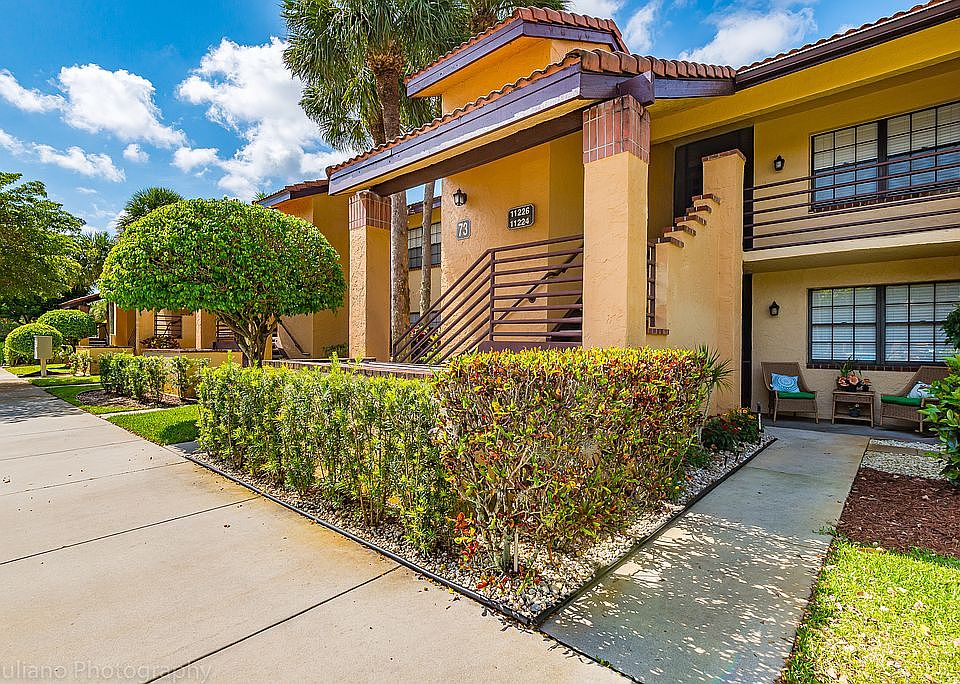 1st image of 11224 Aspen Glen Dr #104