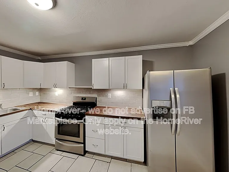 1917 Wharton St — Photo 4