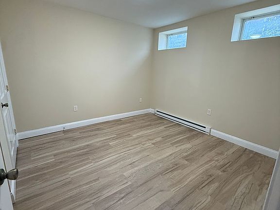 5th image of 185 Saint Paul St #1