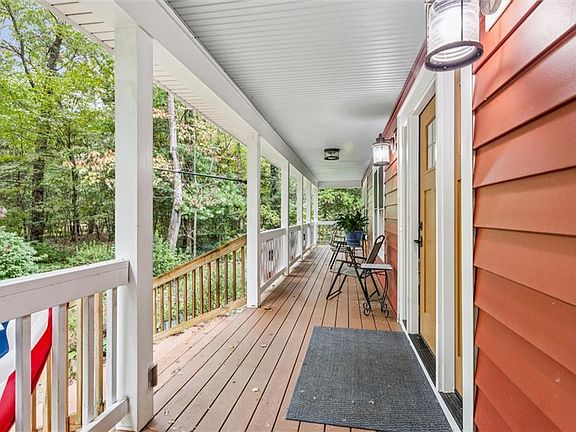 3rd image of 2324 Plowman Dr