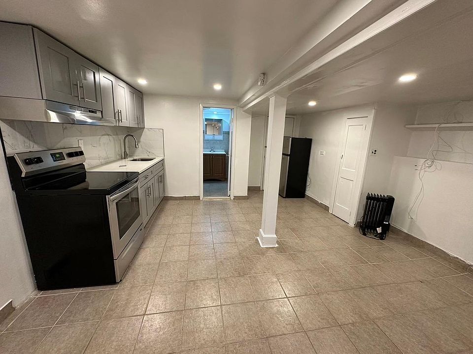 2nd image of 32-19 166th St #B