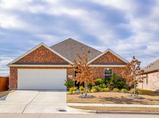 5281 Canfield Ln, Forney, TX 75126