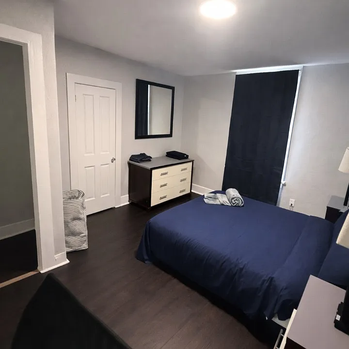 818 Broad St #3