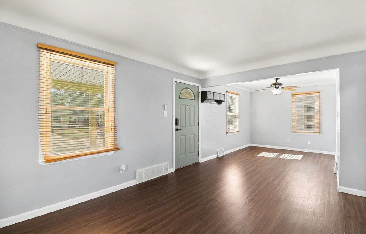 3 bed, 2.5 bath, 1904 sqft, $2,250 — Photo 3