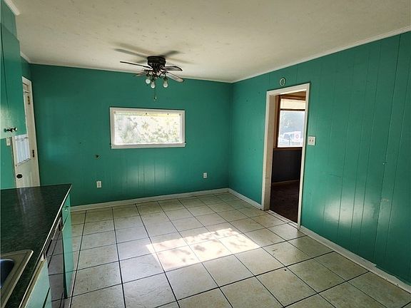 5th image of 2104 Greenwood St
