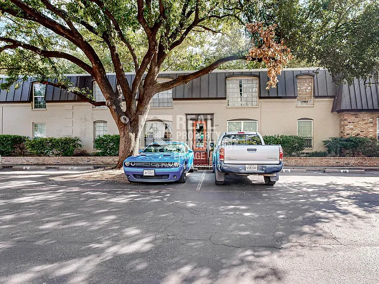 5220 Fleetwood Oaks Ave #210 — Photo 4