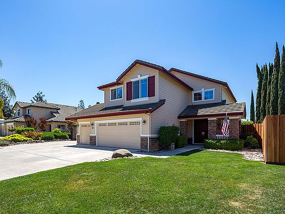 4th image of 3539 Ridgecrest Way