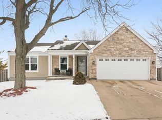 469 Pheasant Ridge Rd, Lake Zurich, IL 60047
