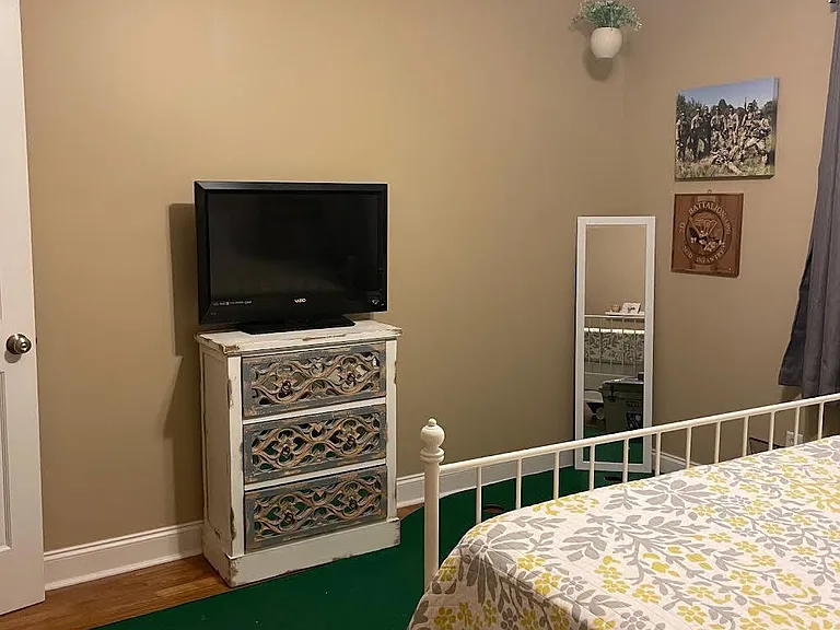 Upstairs bedroom #2