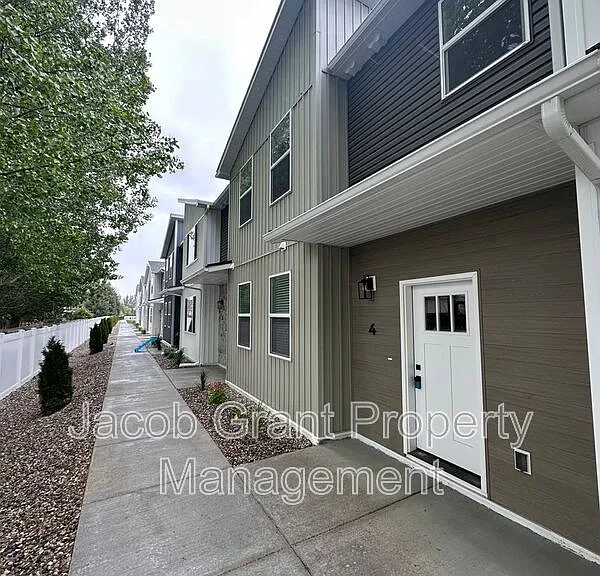 826 E Sunnyside Rd #4 — Photo 24