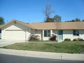 730 Casey St photo 1