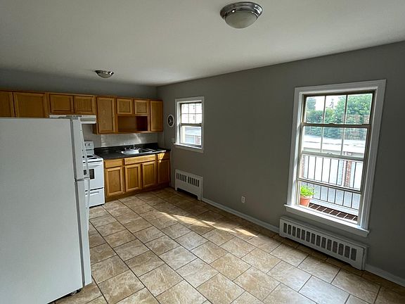 4th image of 500 S Harrison St #22