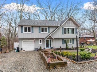 33 Sherwood Forest Dr, Andover, NJ 07821