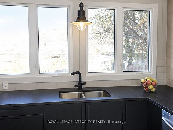 5th image of 2347 Baseline Rd