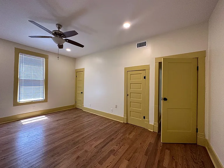 4910 Victor St #1 — Photo 17