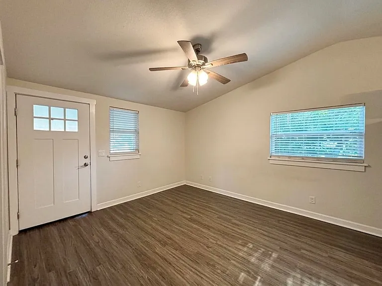 1016 Mississippi Ave #103 — Photo 8