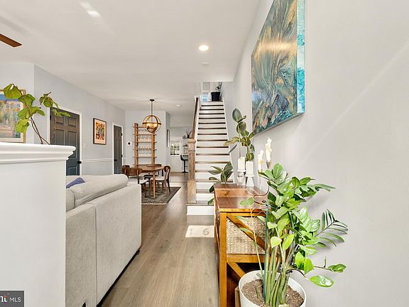 5th image of 1670 Montello Ave NE