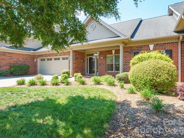 509 26th Ave NE, Hickory, NC 28601