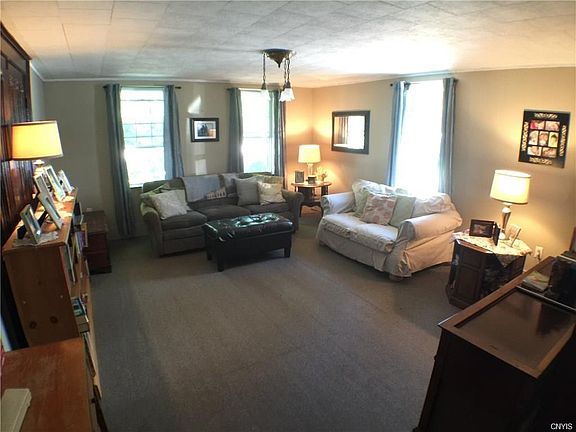 5th image of 37 Cayuga St