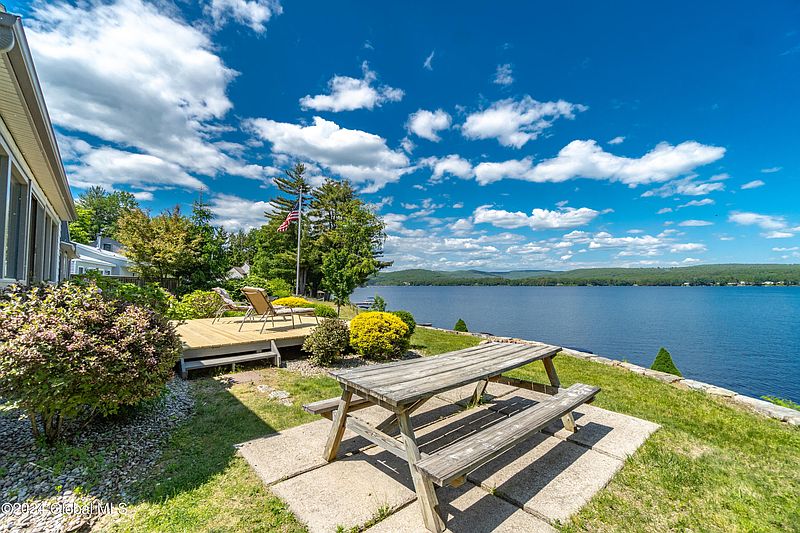 5th image of 151 Hampton Point