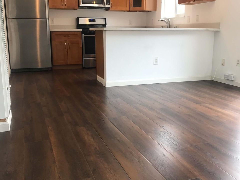 1st image of 585 Mariposa Ave #3