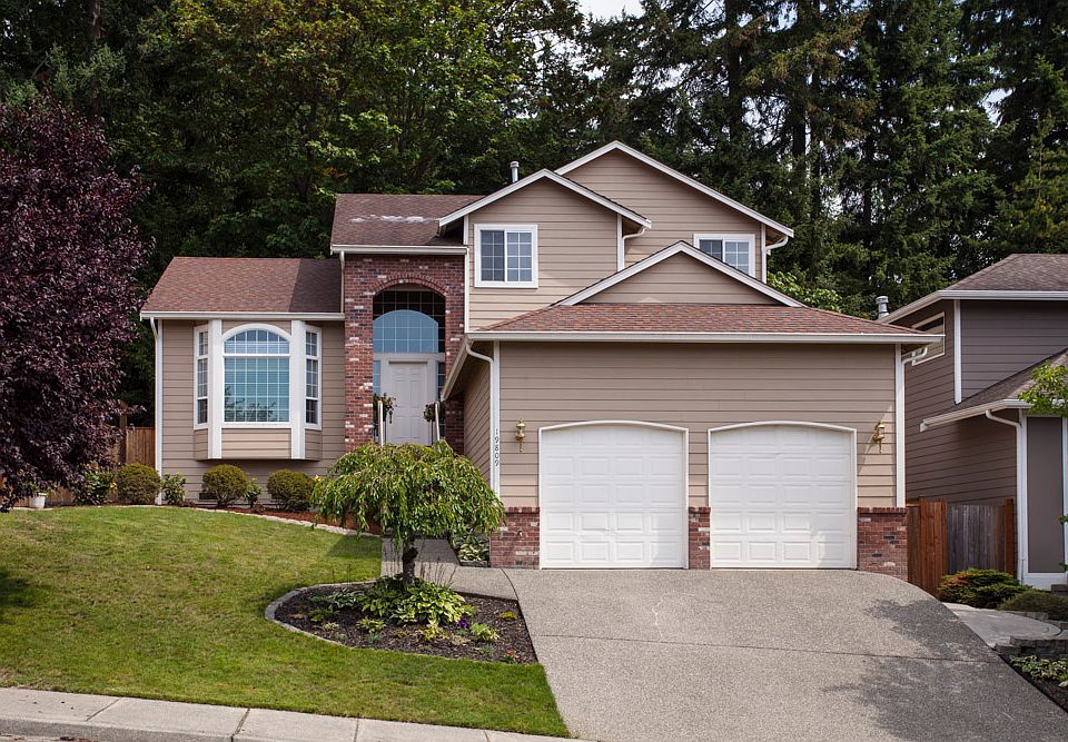 1st image of 19809 12th Ave W