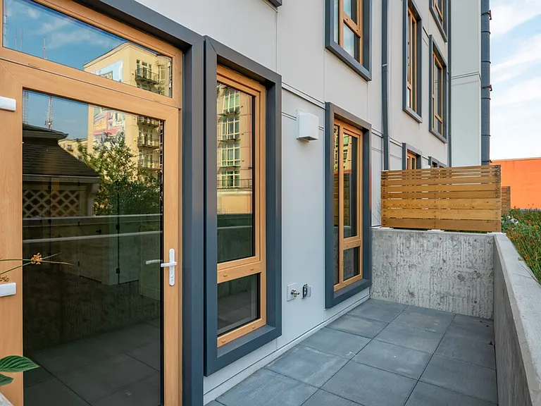 Solis Apartments — Photo 37